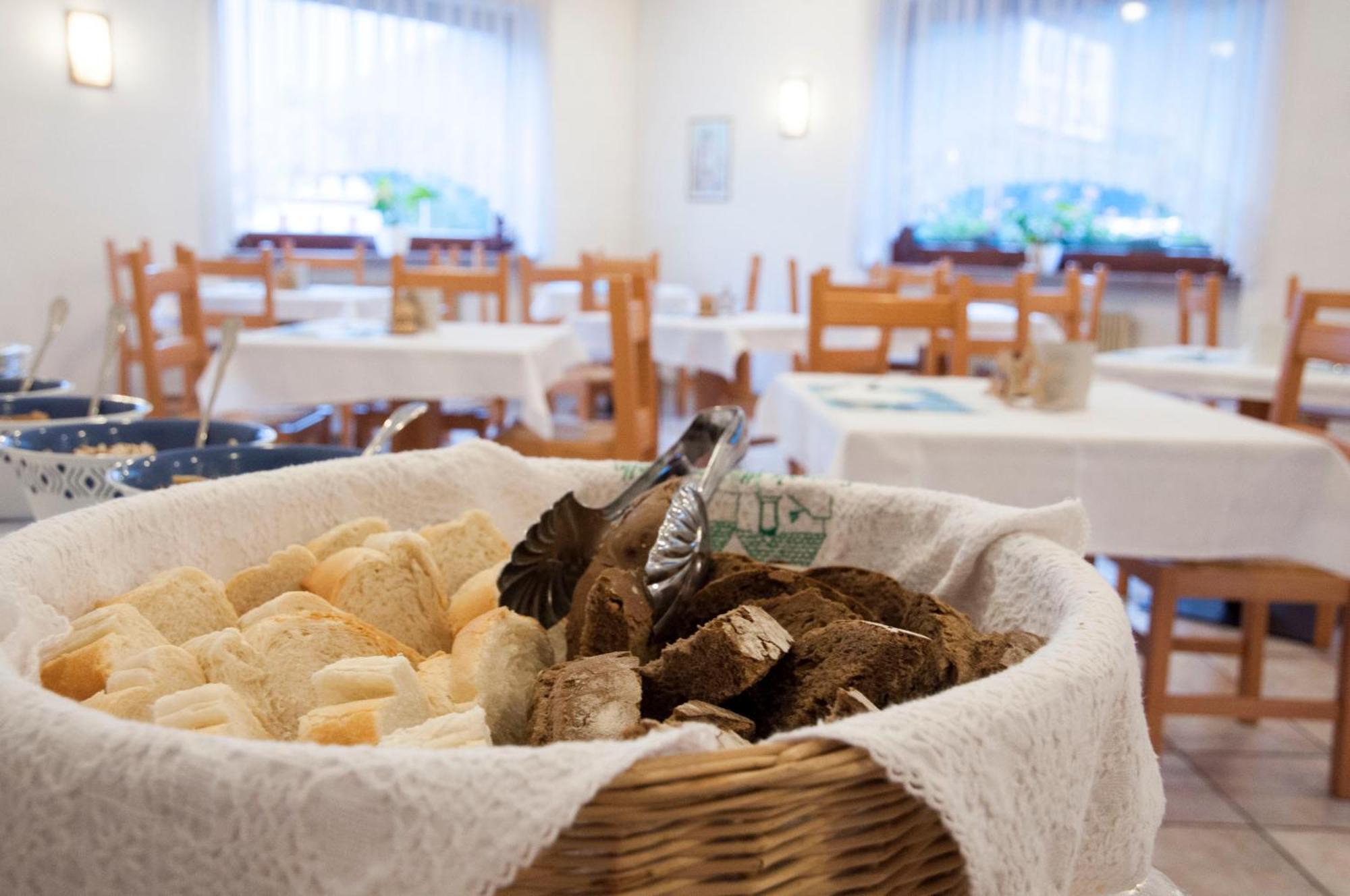 Garni Mariolina Bed & Breakfast Falcade Luaran gambar
