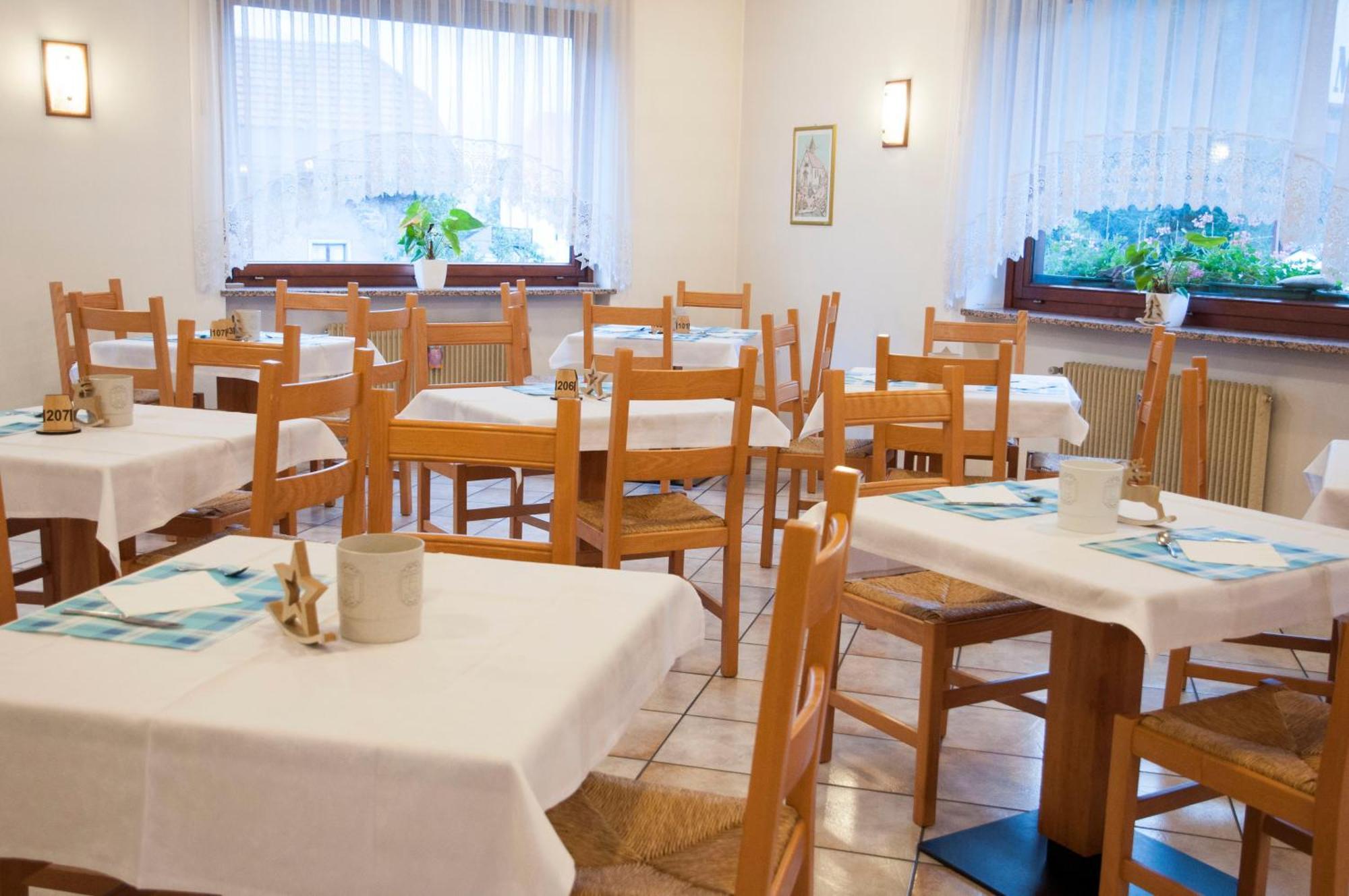 Garni Mariolina Bed & Breakfast Falcade Luaran gambar