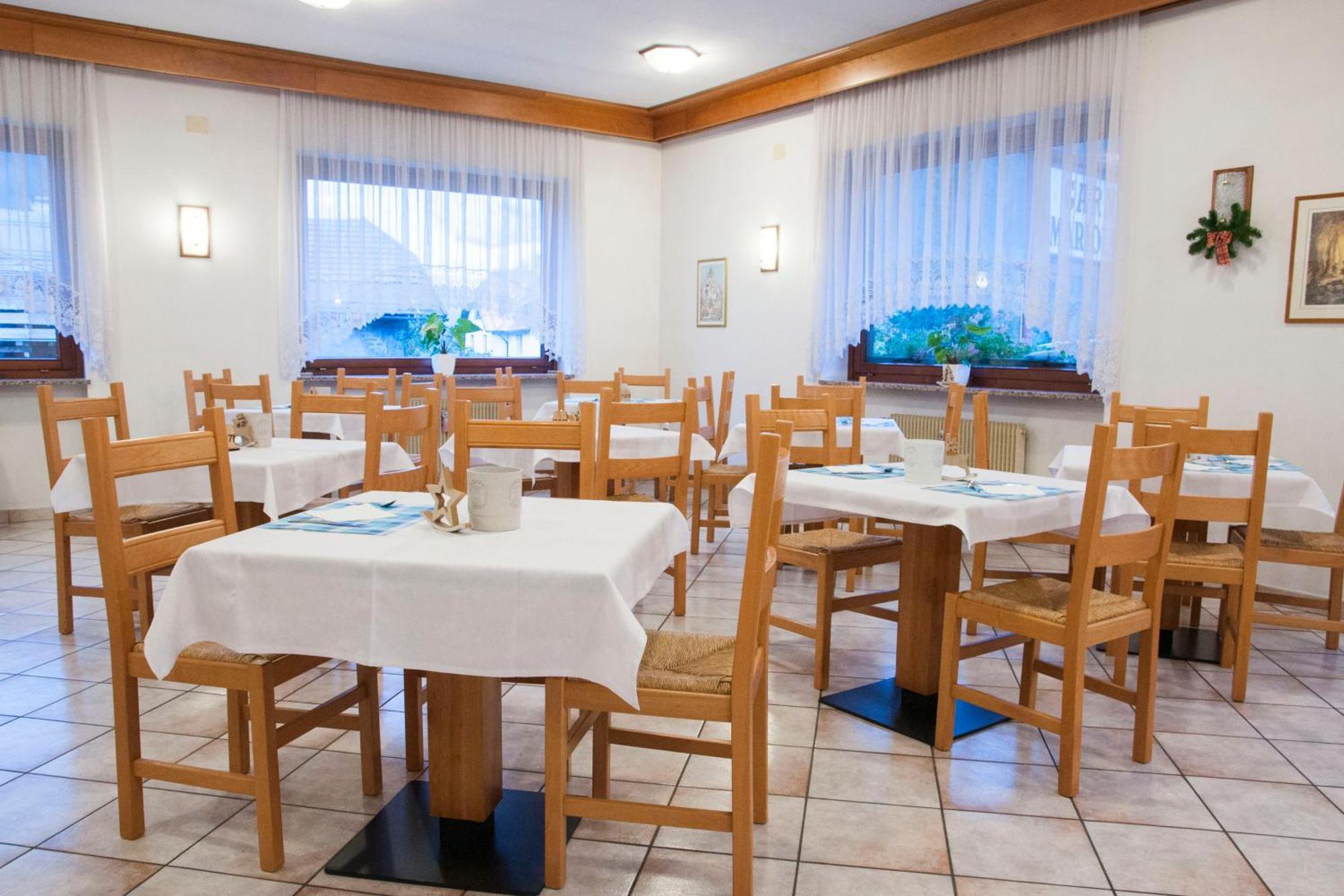 Garni Mariolina Bed & Breakfast Falcade Luaran gambar