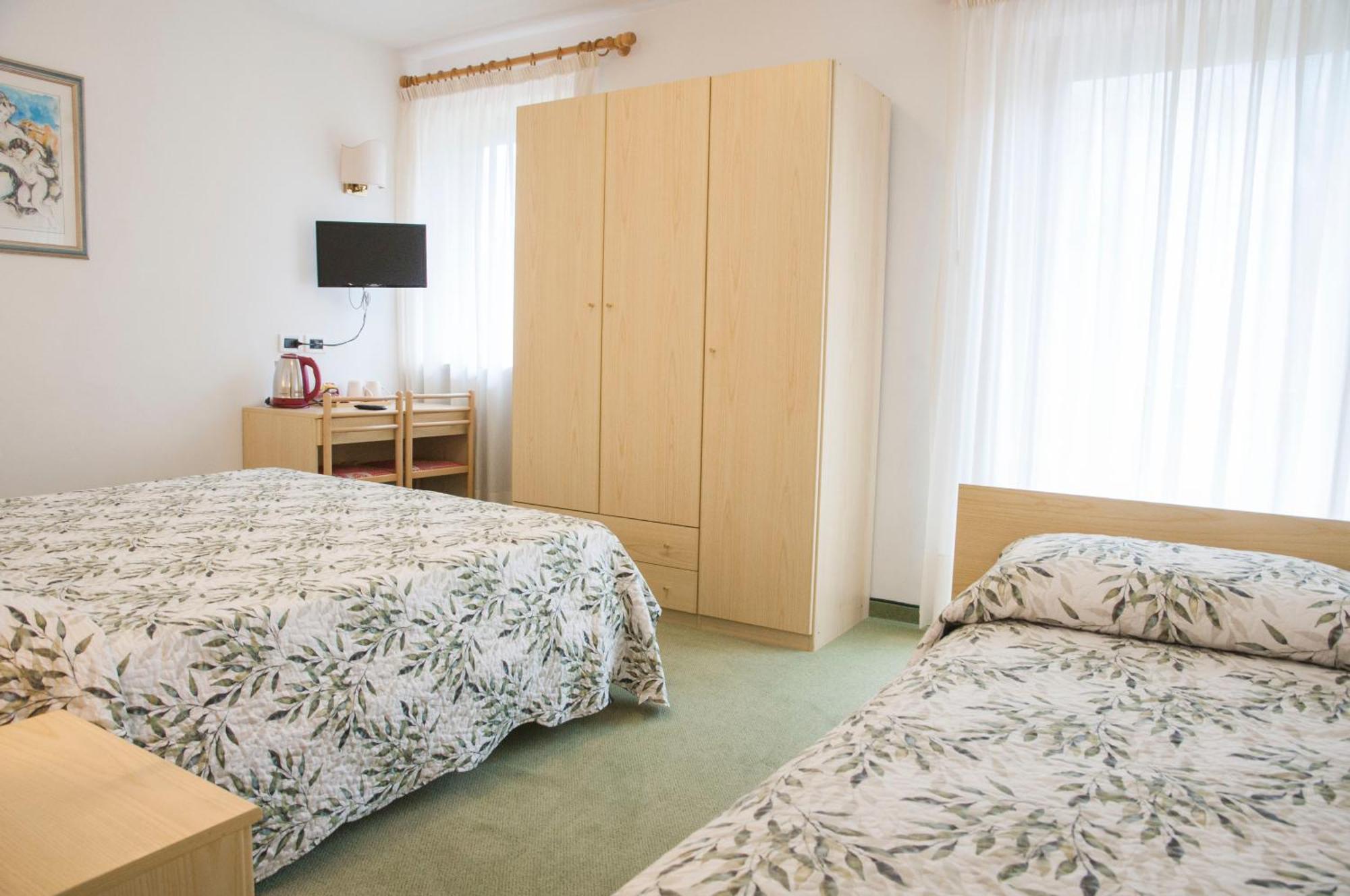 Garni Mariolina Bed & Breakfast Falcade Luaran gambar